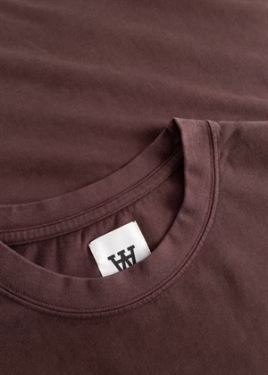 Liam Italic tee Decadent chocolate Wood Wood 